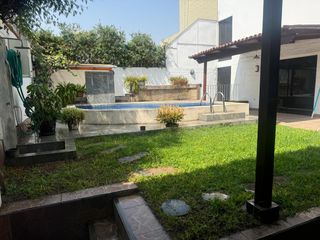Foto 1 de Alquiler de Casa con Piscina – Urb. Neptuno - Surco