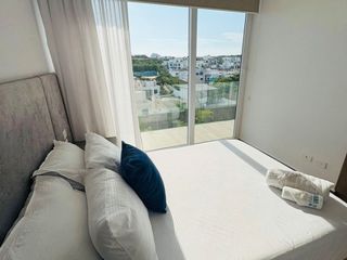 Foto 22 de Venta de departamento amoblado de 3 habitaciones en urbanización Porto Manta.
