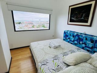 Foto 30 de Venta de departamento de 2 habitaciones amoblado frente a Playa El Murciélago en Manta.
