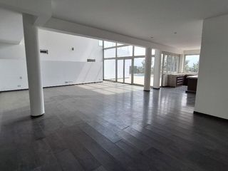 Foto 9 de ALQUILO CASA JR. LOS ALPES - URB. ASOC. DE VIVIENDA LOS HUERTOS DE LA MOLINA  LA MOLINA