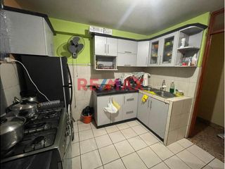 Foto 18 de Se Vende Amplia Casa De 5 Pisos Con Local En El 1Er Piso En La Victoria