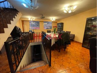 Foto 6 de Se Vende Amplia Casa De 5 Pisos Con Local En El 1Er Piso En La Victoria