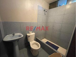 Foto 12 de Se Vende Amplia Casa De 5 Pisos Con Local En El 1Er Piso En La Victoria