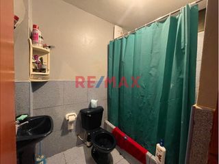 Foto 13 de Se Vende Amplia Casa De 5 Pisos Con Local En El 1Er Piso En La Victoria