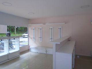 Foto 4 de Local en arriendo en Los Alpes