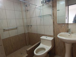 Foto 10 de OFICINA EN ALQUILER 4TO PISO EN AV. MAYOLO
