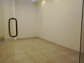 Foto 6 de LOCAL COMERCIAL EN RENTA O VENTA EN PLAZA REAL CALDERÓN
