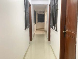 Foto 4 de HABITACIÓN AMUEBLADA FRENTE A LA UPN y EL C.C. TOTTUS