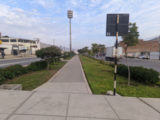 Foto 11 de EN VENTA TERRENO COMERCIAL DE 780.4 M²  AV VICTOR MALAZQUEZ  -PACHACAMAC