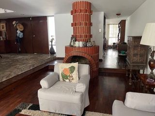 Foto 11 de VENDO CASA SAN ISIDRO AMPLIA Y MUY BIEN UBICADA COMERCIO ZONAL