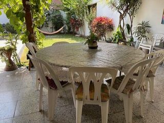 Foto 1 de VENDO CASA SAN ISIDRO AMPLIA Y MUY BIEN UBICADA COMERCIO ZONAL