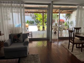Foto 12 de VENDO CASA SAN ISIDRO AMPLIA Y MUY BIEN UBICADA COMERCIO ZONAL
