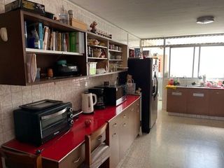 Foto 16 de VENDO CASA SAN ISIDRO AMPLIA Y MUY BIEN UBICADA COMERCIO ZONAL