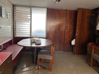 Foto 18 de VENDO CASA SAN ISIDRO AMPLIA Y MUY BIEN UBICADA COMERCIO ZONAL