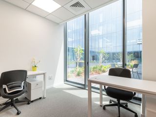 Foto 3 de Alquiler de oficina corporativa para 3 personas en Bogota, Spaces Colina Campestre.