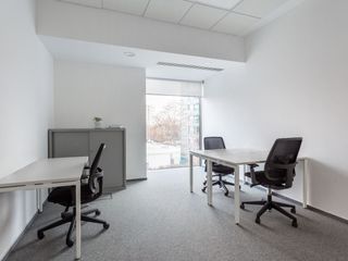 Foto 1 de Alquiler de oficina corporativa para 3 personas en Bogota, Spaces Colina Campestre.
