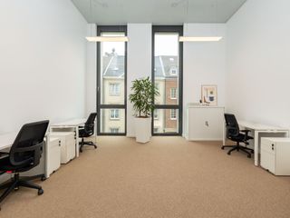 Foto 9 de Alquiler de oficina corporativa para 3 personas en Bogota, Spaces Colina Campestre.