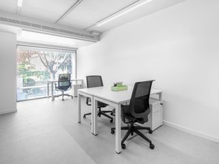 Foto 10 de Alquiler de oficina corporativa para 3 personas en Bogota, Spaces Colina Campestre.