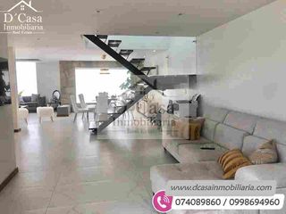Foto 13 de Casa de Venta de lujo – Challuabamba, 3 dormitorios, 3 garajes, área verde, en urbanización privada.