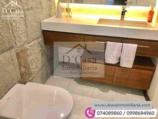 Foto 17 de Casa de Venta de lujo – Challuabamba, 3 dormitorios, 3 garajes, área verde, en urbanización privada.