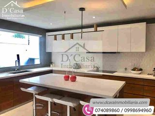 Foto 33 de Casa de Venta de lujo – Challuabamba, 3 dormitorios, 3 garajes, área verde, en urbanización privada.