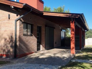 Foto 7 de VENTA DOS CASAS CON PISCINA AMPIO PARQUE VISTA A SIERRAS CALAMUCHITA