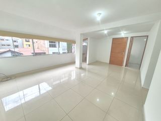 Foto 1 de ALQUILO  DPTO.  4 DORMITORIOS + ESTUDIO, URB. MATELLINI, CHORRILLOS🏡