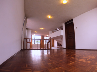 Foto 4 de Bella Casa Independiente en Conocoto