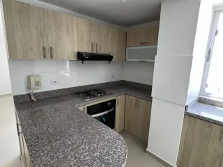 Foto 2 de VENDO AMPLIO PENTHOUSE EN EL BARRIO ALTO PRADO