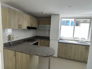 Foto 6 de VENDO AMPLIO PENTHOUSE EN EL BARRIO ALTO PRADO