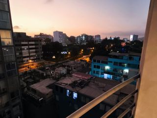 Foto 1 de ALQUILO DPTO. 3DORM.  VISTA AL PARQUE - MONTERO ROSAS – SANTA BEATRIZ - LIMA