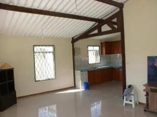 Foto 10 de Arriendo - Casa - Renta - Cumbaya - Miravalle