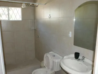 Foto 19 de Arriendo - Casa - Renta - Cumbaya - Miravalle