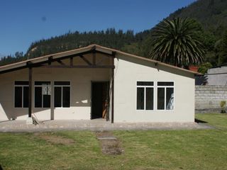 Foto 1 de Arriendo - Casa - Renta - Cumbaya - Miravalle