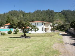 Foto 24 de Arriendo - Casa - Renta - Cumbaya - Miravalle