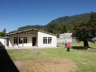 Foto 2 de Arriendo - Casa - Renta - Cumbaya - Miravalle