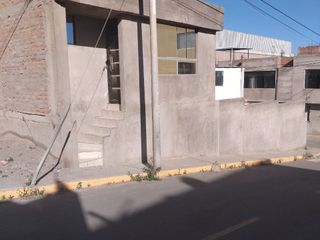 Foto 2 de Venta De Casa Comercial Para Negocio