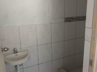 Foto 10 de Venta De Casa Comercial Para Negocio