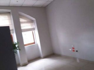 Foto 15 de Venta de local comercial con oficinas, sector La Mariscal - Quito