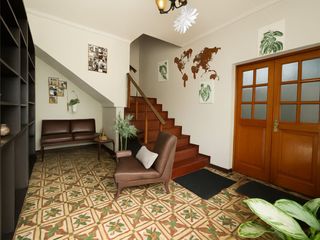 Foto 5 de ¡Casa En Esquina A Precio De Terreno! Ubicación Estratégica!