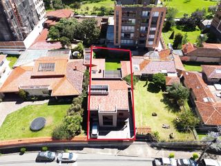 Foto 2 de Vendo Casa 4 dormtiorios - Sector Cazhapata (Puertas del Sol), a pocas cuadras del Plaza Soleil