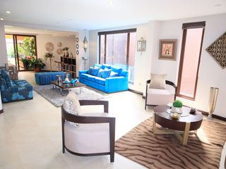 Foto 6 de Vendo Casa 4 dormtiorios - Sector Cazhapata (Puertas del Sol), a pocas cuadras del Plaza Soleil