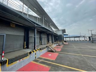 Foto 1 de Alquiler Bodega - galpón Industrial de 20000 m² | Norte Guayaquil | Andenes | Seguridad 24/7