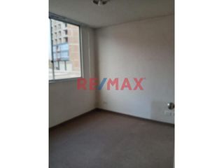 Foto 9 de Casa Semiamoblada Y Remodelada De 3 Pisos Mas Terraza En Condominio