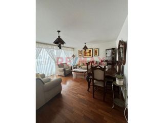 Foto 2 de Venta De Duplex Frente A Parque En Chorrillos