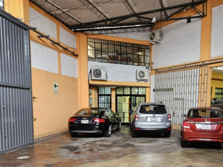 Foto 6 de VENTA LOCAL INDUSTRIAL I2 EN CERCADO DE LIMA / FRENTE A LA AV. ARGENTINA Y AV. DUEÑAS