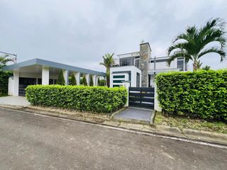 Foto 3 de HERMOSA PROPIEDAD EN  VENTA URB. PRIVADA