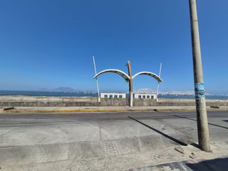 Foto 7 de Amplio Terreno Comercial frente al Mar