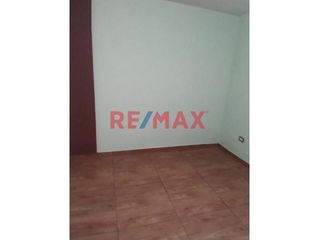 Foto 4 de Alquiler De Casa Comercial En San Martin De Porres