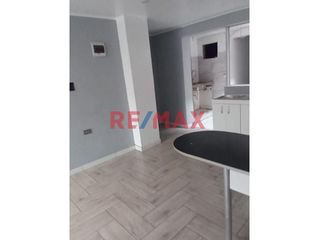 Foto 12 de Alquiler De Casa Comercial En San Martin De Porres